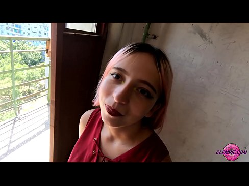 ❤️ 學生性感在內陸吸了一個陌生人 - 射在他臉上 ❤️❌ 只是色情 在我們